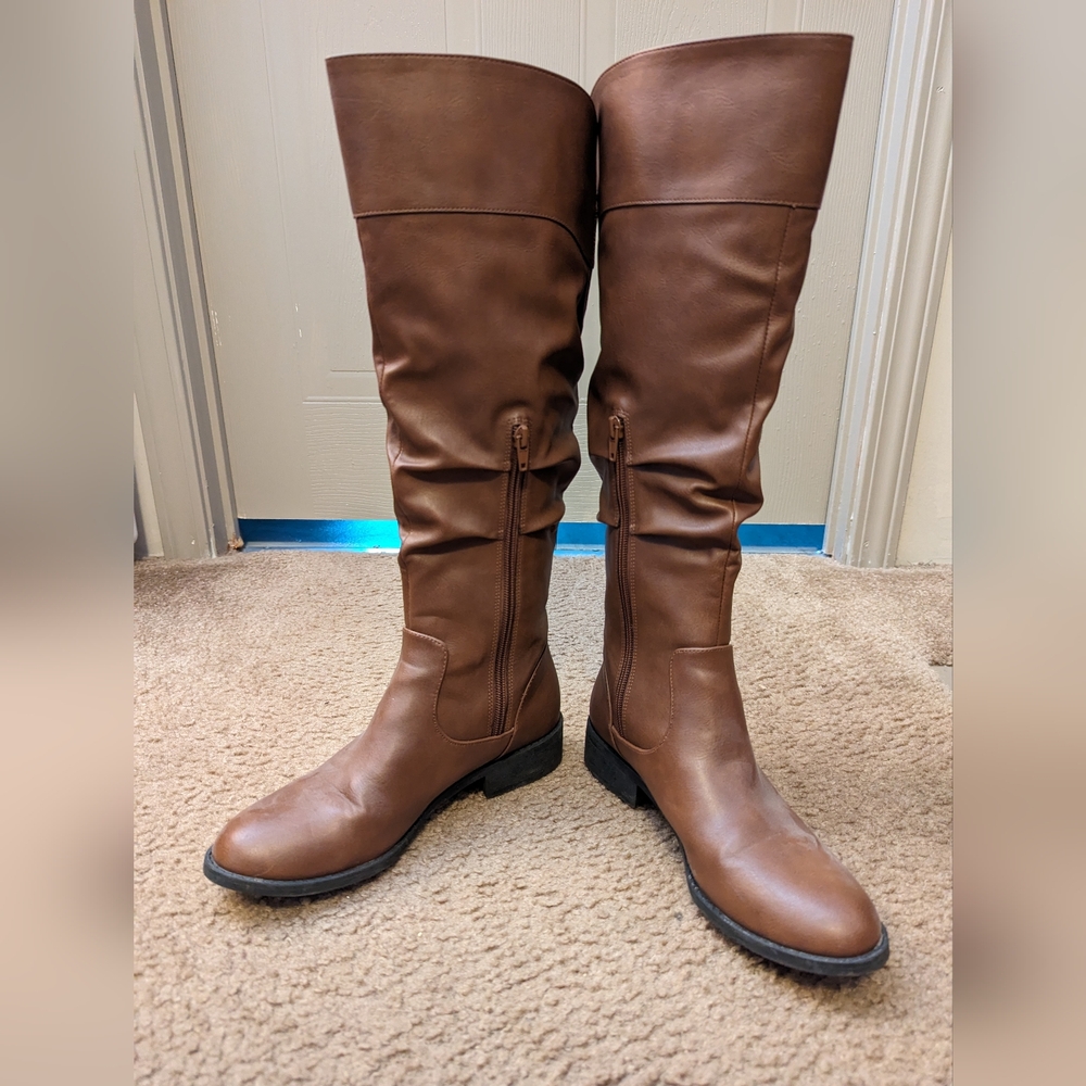 American Eagle Women's Size 8 Knee High Boots